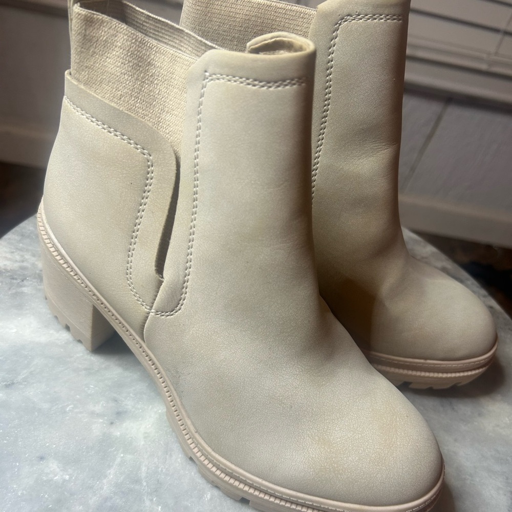 Women boots